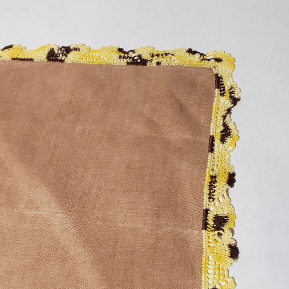 VTG HANKIE BROWN & YELLOW CROCHETED LACE EDGE HANDMADE POCKET SCARF ESTATE - Picture 3 of 10